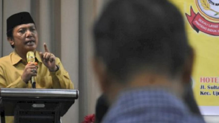 Anggota DPRD Makassar, Wahab Tahir Tegaskan Guru Terbaik Anak Adalah Orang Tua
