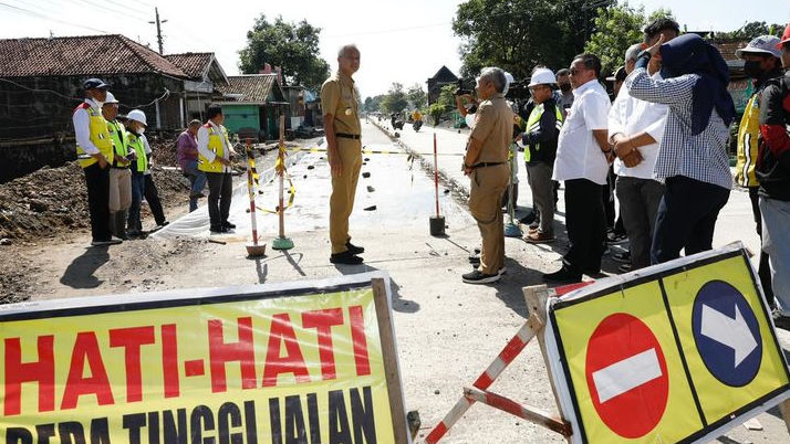 Anggarkan Rp437 M, Ganjar Kebut Perbaikan-Pemeliharaan Jalan di 2023