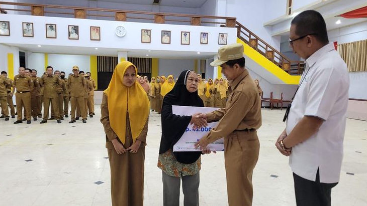 BPJKetenagakerjaan Salurkan Santunan Jaminan Kematian untuk Dua Pegawai Selayar