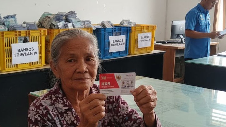 Bansos Cair! Kemen­sos Salurkan Bantuan Rp 1 Juta untuk 1 Juta KPM via KKS Merah Putih, Apa Syarat dan Maknanya?