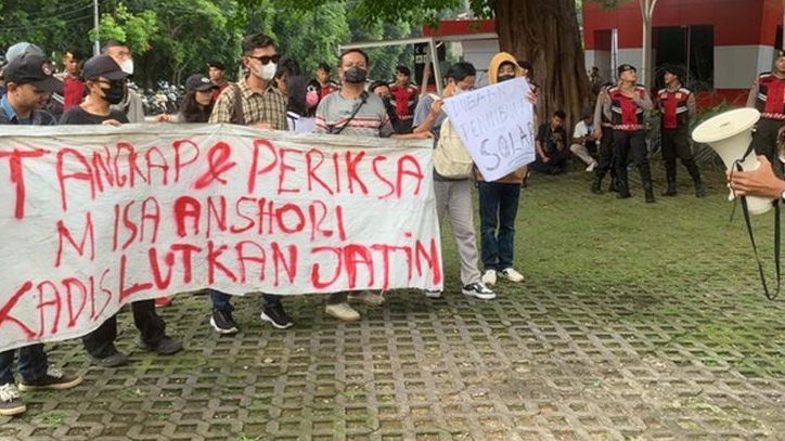 Ada Mobil Ferrari Tak Ikut Dilaporkan, KPK Diminta Periksa Kadis Kelautan Jatim