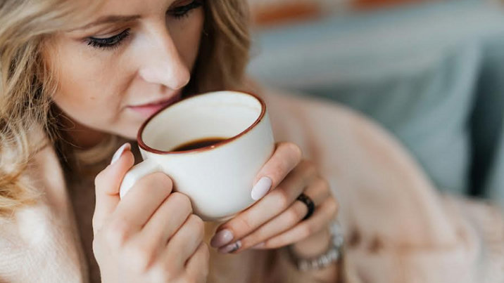 Kebiasaan Minum Kopi Tiap Hari, Baik untuk Tubuh atau Justru Memicu Masalah?