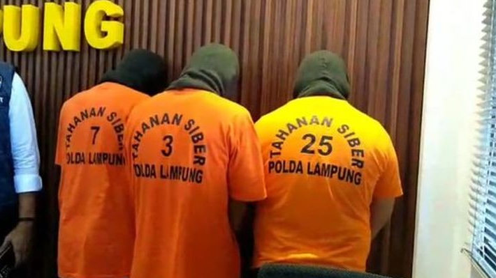 Konten Sesama Jenis Kerap Seliweran di Facebook, Tiga Admin Gay Diciduk Polda Lampung