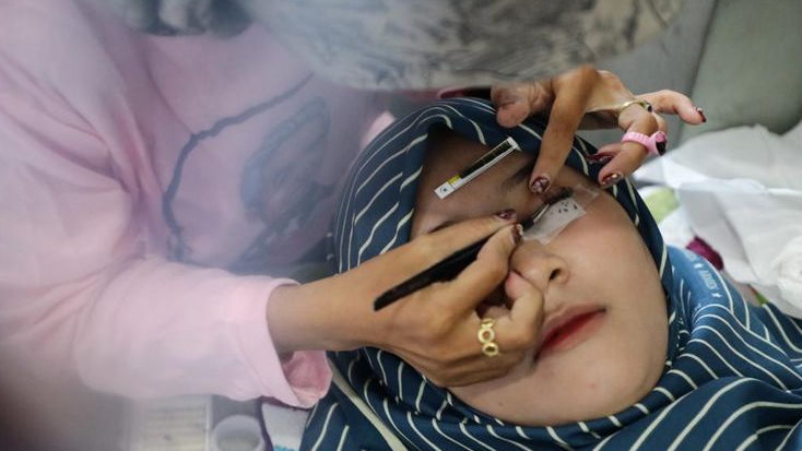 Srikandi Ganjar Gelar Kelas Pelatihan Sambung Bulu Mata di Lampung
