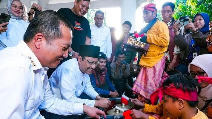 Bantuan Rp2,6 Miliar Digelontorkan ke NTB, Warga Bisa Operasi Katarak Gratis hingga Dapat Alat Disabilitas
