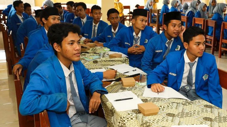 Ciptakan Penulis Andal, Relawan Ganjar Gelar Pelatihan kepada Ratusan Pelajar SMK di Gresik