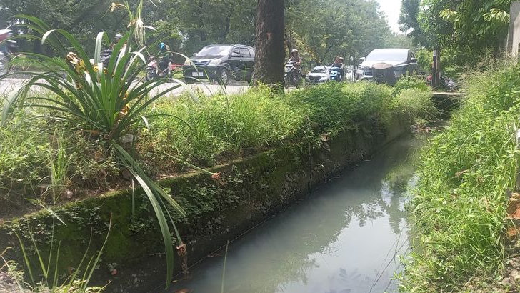 Dua Mayat Laki-laki Mengapung di Parit Jalan AH Nasution Medan, Kapolsek Delitua: Ada Mobil Rusak di Lokasi