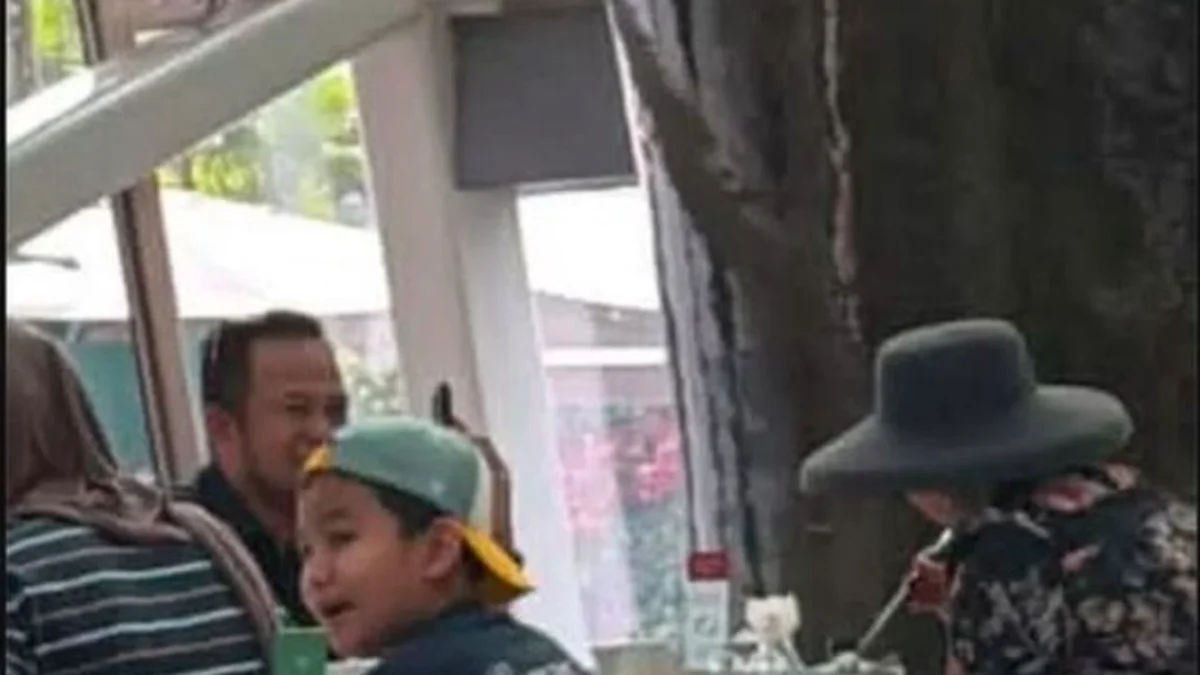 Viral Gubernur Kaltim Sarapan di Singapura Saat Kabut Asap, Kominfo: Dapat Izin Pak Mendagri 