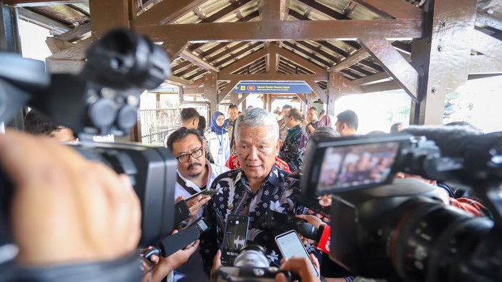 Jokowi Resmikan Kereta Cepat Whoosh, Pj Wali Kota : Tingkatkan Ekonomi dan Pariwisata Kota Bandung