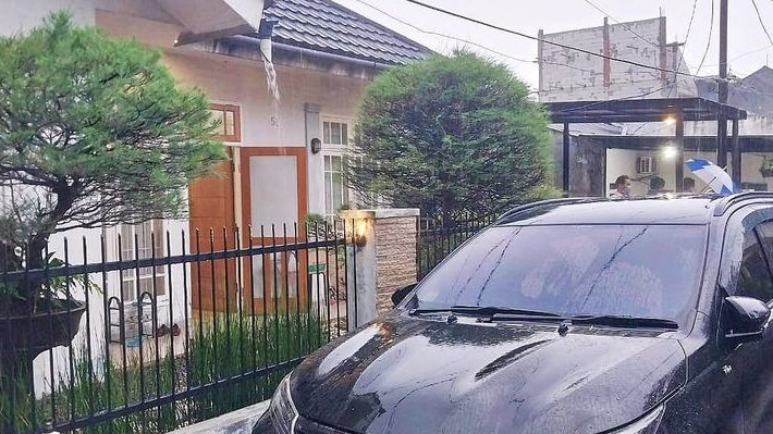Penampakan Rumah Rafael Alun di Tangsel Saat Digeledah, Dua Koper Besar Berisi Dokumen Disita KPK