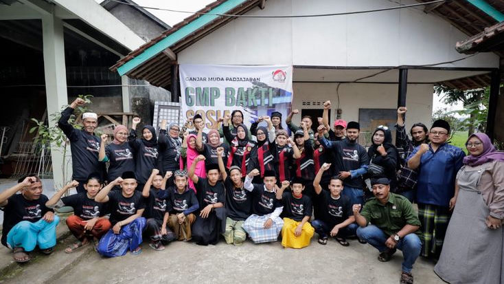 Gelar Bakti Sosial, Ganjar Muda Padjajaran Renovasi MCK Pondok Pesantren Cilombang Garut