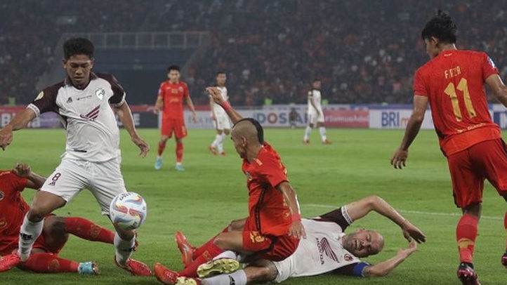Thomas Doll Keluhkan Gaya Main PSM yang Sering Buang Waktu