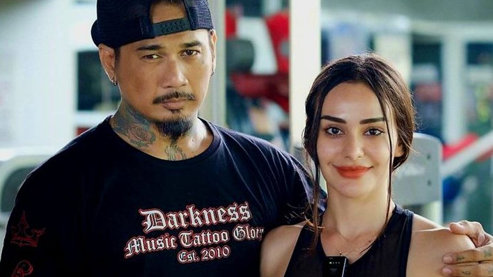 Nora Alexandra Kesal Diteror dan Dicaci Maki Fans Fanatik Jerinx dari Pacaran hingga Menikah, Sampai Trauma Keluar Rumah Bareng Suami