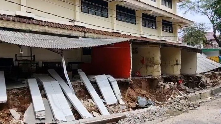 Pasca Tembok Roboh di SDN Tebet Barat 08 Pagi, Siswa Kelas 6 Tetap Jalani Ujian di Tengah Kekhawatiran