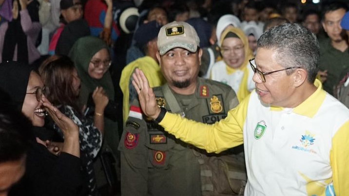 Taufan Pawe Bangga Teori Telapak Kaki Terwujud di Pembukaan Festival Salo Karajae
