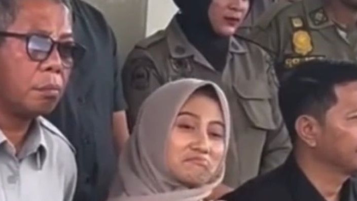 Viral Ekspresi Ketua Komisi III DPRD Gorontalo Utara Mencibir Peserta Aksi, Netizen: Giliran Kampanye Baru Ngemis-ngemis ke Rakyat