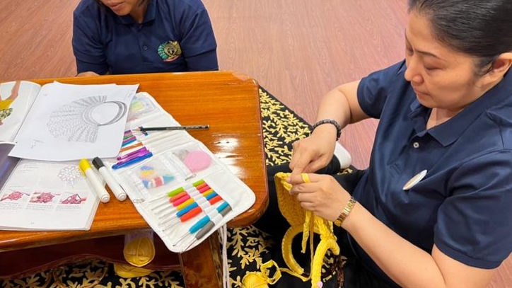 Dari Balik Jeruji, Putri Candrawathi Bangun Harapan Lewat Kerajinan Tangan