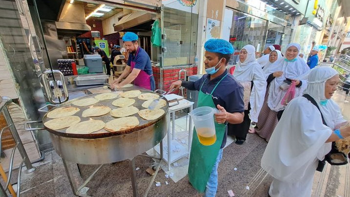 Kabar Jabar dari Arafah: Jemaah Haji Jabar Berburu Makanan Indonesia Sampai Mancanegara