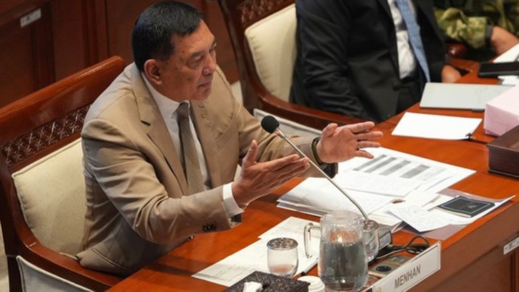 Menhan Sjafrie Tanggapi Tudingan Pemerintah Beri Izin Melintas Pesawat Militer AS di Udara Indonesia