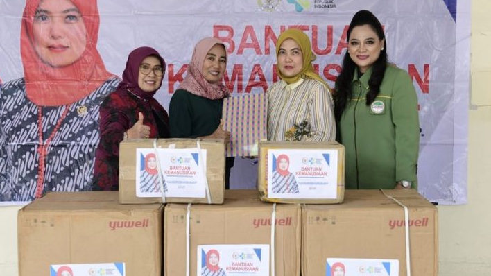 Serahkan Bantuan Oksigen Konsentrator ke Wali Kota Palopo, AMI: Urusan Kemanusiaan Tidak Mengenal Dapil