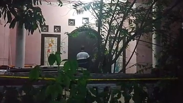 Hingga Kini Ketakutan, Penyapu Jalan Lihat Diduga Pelaku Pembunuhan Masuk ke Rumah Sahroni Indramayu