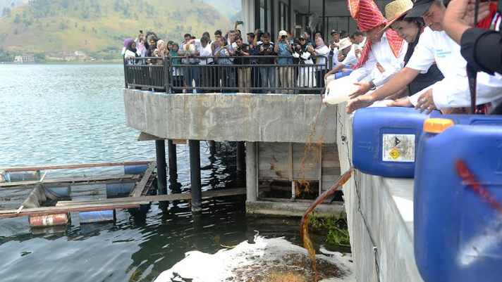 Tingkatkan Kualitas Air Danau Toba Pakai Eco Enzym, Kadis LHK Sumut: Butuh Gerakan Besar
