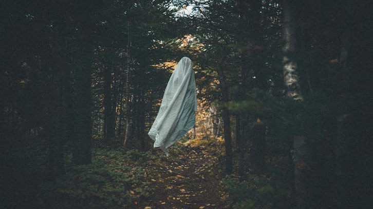 Apa Itu Poltergeist? Fenomena Misterius yang Sering Dikaitkan dengan Benda Bergerak Sendiri