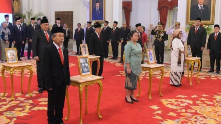 6 Takoh Ini Diberi Gelar Pahlawan Nasional Hingga Presiden FIFA Dapat Bintang Jasa Pratama