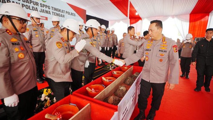 Kapolri Groundbreaking 24 SPPG Jateng, Dukung Penuh Program MBG