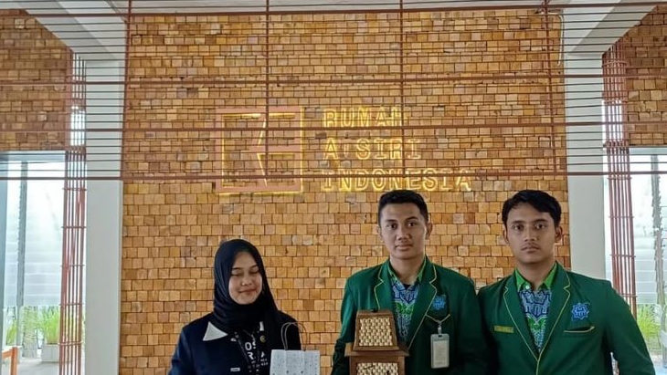 Siswa MAN IC Pekalongan Sulap Limbah Jagung Jadi Lampu Relaksasi Islami: Inovasi Cerdas Perpaduan Sains dan Spiritualitas