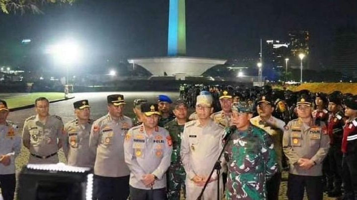 Malam Minggu, Kapolda Metro PJ Gubernur DKI dan Pangdam Jaya Gelar Apel Patroli Skala Besar di Monas