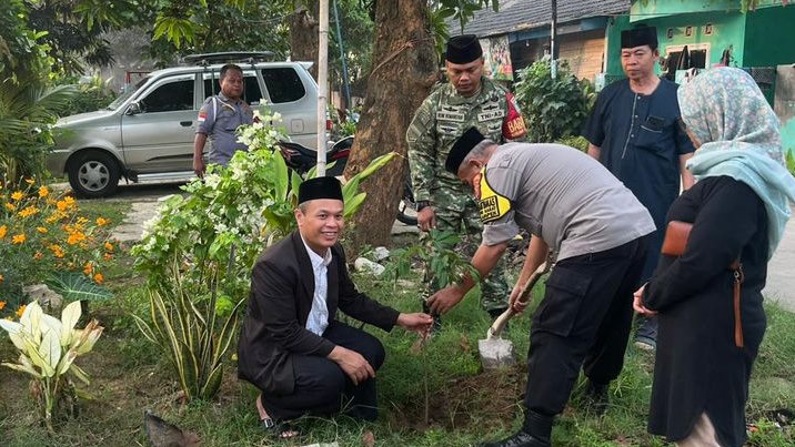 Muspika Cikampek Kompak Peringati Hari Lingkungan Hidup dengan Aksi Hijau dan Layanan Gratis