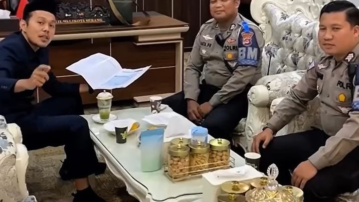 Sosok Wakil Walikota Serang, Pengusaha Inspiratif yang Virai Usai Ditilang Polisi