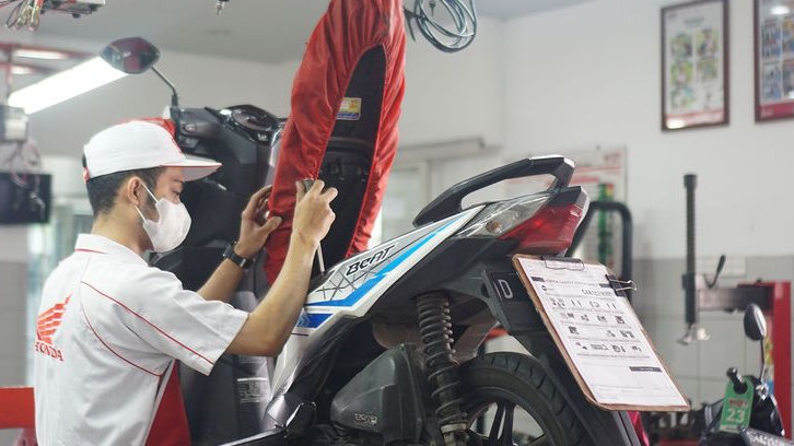Segini Estimasi Biaya Jasa Servis Rutin Motor Matik Honda di Bengkel AHASS