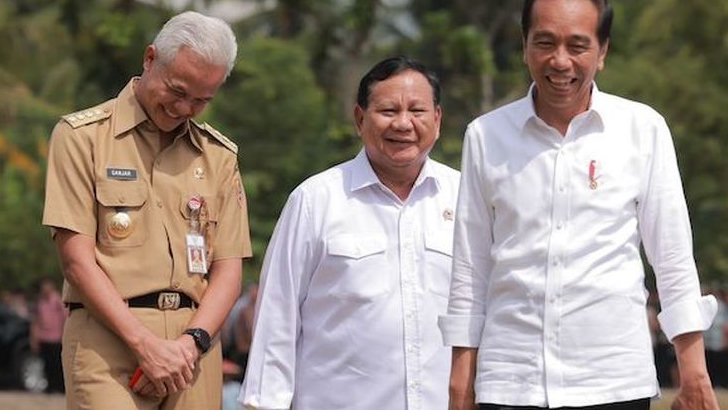 Membelotnya Relawan Jokowi ke Prabowo Disebabkan Kesombongan Ganjar Pranowo