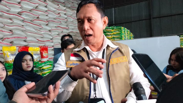 Dirut Bulog Ajak Mahasiswa Tinjau Gudang Beras, Klaim Swasembada Pangan RI Nyata