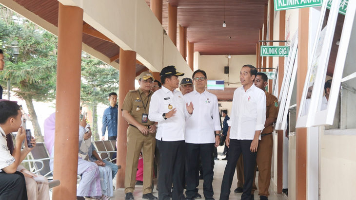 Jokowi Tinjau Pelayanan BPJS dan Klinik di RSUD Sibuhuan Padanglawas, Hassanudin: Rasio Tempat Tidur RS di Sumut Lebihi Standar WHO