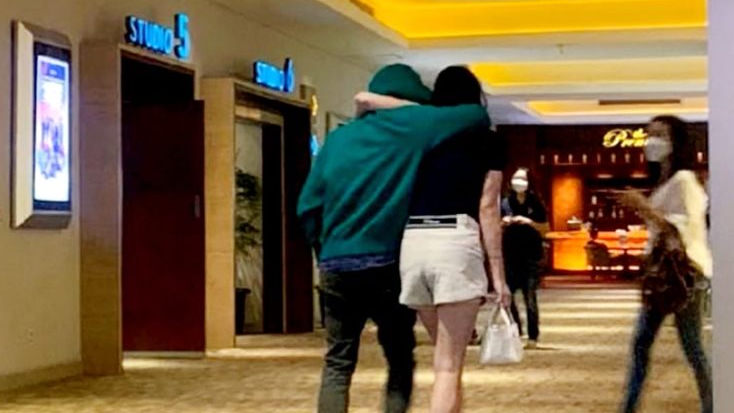 Foto Diduga Desta Rangkul Perempuan Lain di Bioskop Beredar, Pengacara Tegaskan Bukan Orang Ketiga Penyebab Perceraian