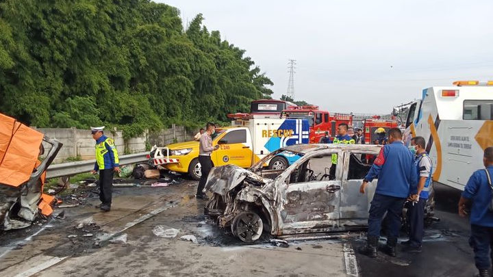 Dari 12 Korban Kecelakaan Bus Tol Cikampek Sebelum Lebaran, Baru Satu Teridentifikasi, Polisi Butuh Waktu 7 Hari