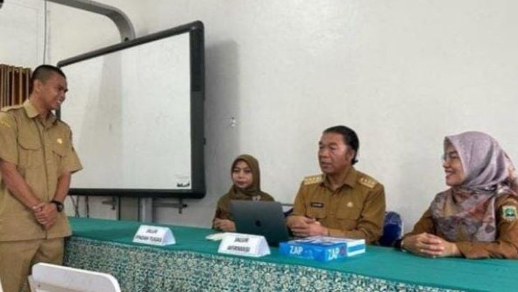 Pastikan Sistem Berjalan dengan Baik, Pj Gubernur Tinjau Pelaksanaan PPDB Jalur Afirmasi di SMAN2 Kota Serang