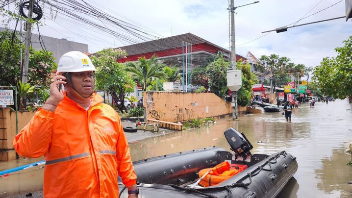 PLN Pulihkan Listrik Pascabencana, Aktivitas Warga Bali Kembali Normal