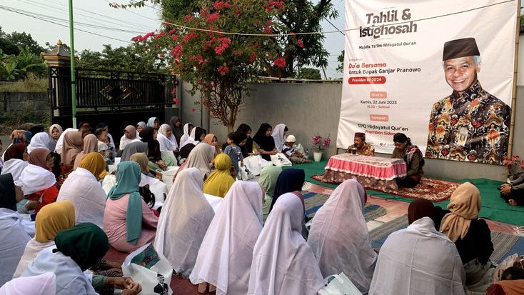 Gus-Gus Ganjar Gelar Tahlil dan Istigasah Bareng Jemaah Majelis Taklim di Sidoarjo