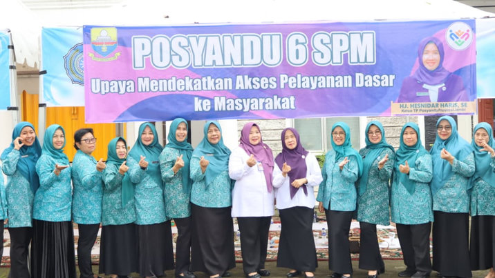 Rabu Berkah TP PKK Jambi, Hesti Haris Hadirkan Cek Kesehatan dan Pengobatan Gratis