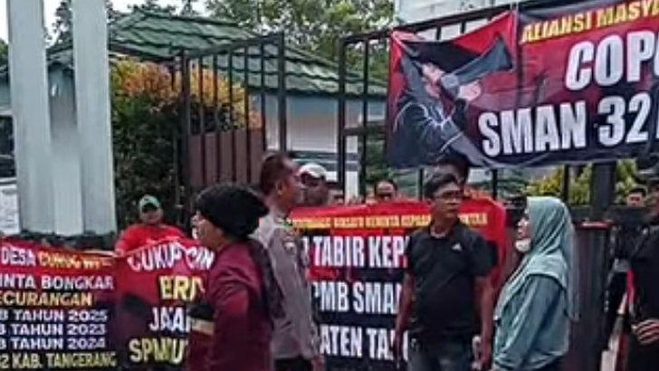 Kronologi Kasus Saanah, Kepsek SMAN 32 Kabupaten Tangerang Didemo Imbas Polemik SPMB