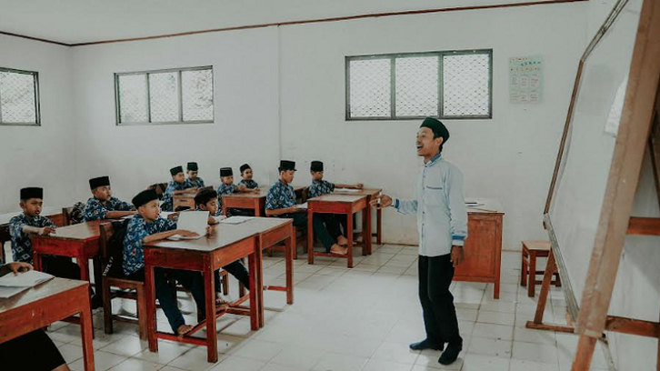 Beasiswa PJJ Kemenag 2026 Dibuka hingga 31 Mei, Ustaz dan Ustazah Bisa Kuliah S1 Gratis tanpa Tinggalkan Mengajar