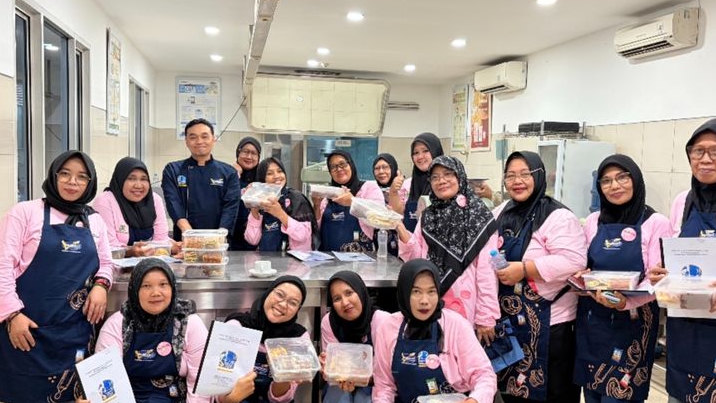 Pupuk Kujang Latih Emak-emak Cikampek Jadi Pengusaha Kuliner