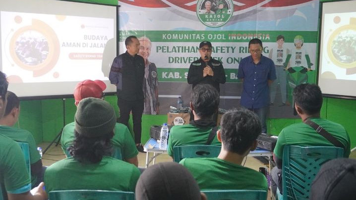Kajol Dukung Ganjar Berikan Pelatihan Keselamatan Berkendara untuk Ojol di Serang