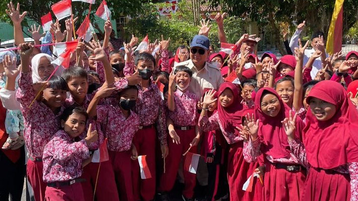 Saat Prabowo Berbincang dengan Bocah SD Gunung Kidul lalu Metal