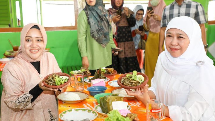 Nikmatnya Sambel Wader Mojokerto, Khofifah : Bisa Jadi Referensi di Wilayah Lain
