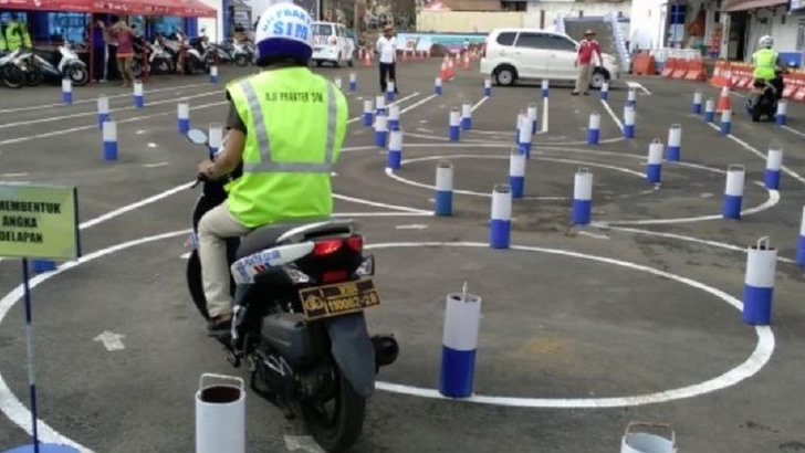 Angka 8 dan Zig-zag Ngeselin Bikin Banyak Gagal Ujian Praktik SIM C, Setuju Dihapus saja ?